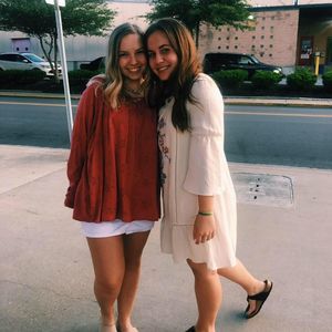 Meet your Posher, Lauren